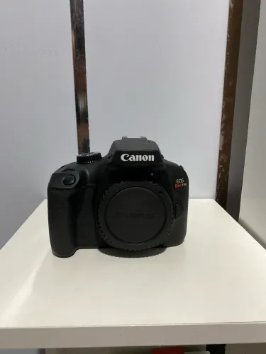 Canon T-100