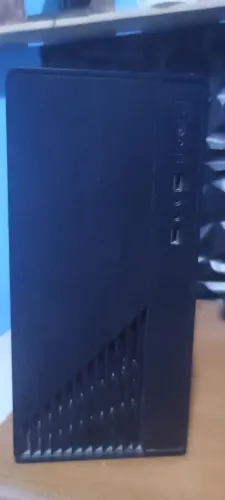 Gabinete com 3 fans e controladora