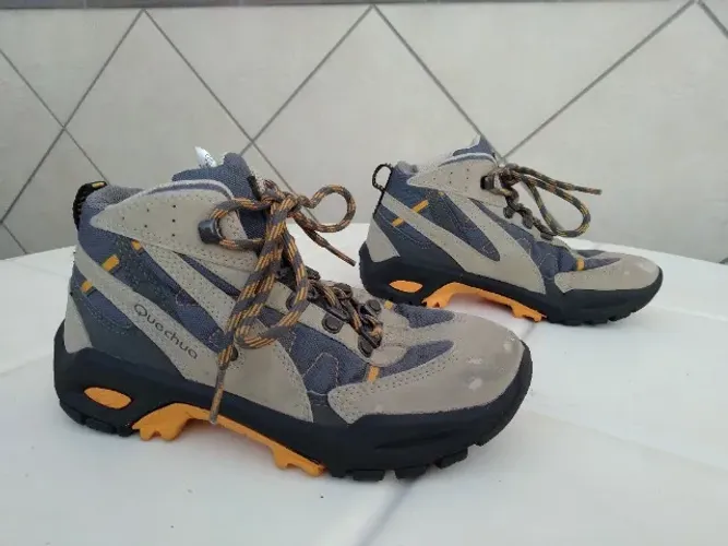 Bota de Trilha Infantil Quechua Forclaz 50 32/33- 21cm Palmilha (Ler Anúncio)