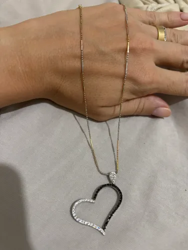 Cordao 3 ouros (branco, vermelho e amarelo) com pingente coração cravejado 