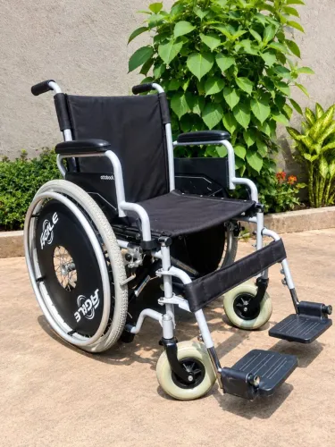 Cadeira de rodas para pessoas obesa