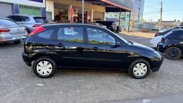 Ford Focus 1.6 S/se/se Plus Flex 8v/16v 5P 2009