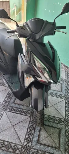 Vendo elite 125 preta (22/23) impecável e automática.