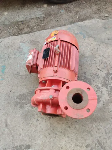 Bomba dgua 10 CV trifásica *