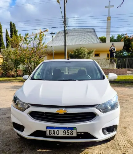 Chevrolet Onix Hatch LT 1.0 8V Flex Mec. 4P 2017