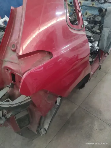 lateral traseira direita Peugeot 2008