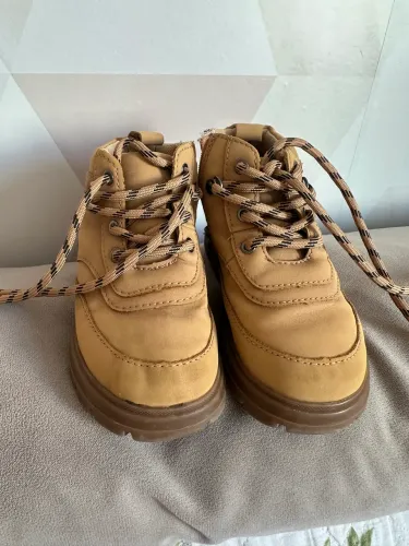 Bota infantil Menino Zara