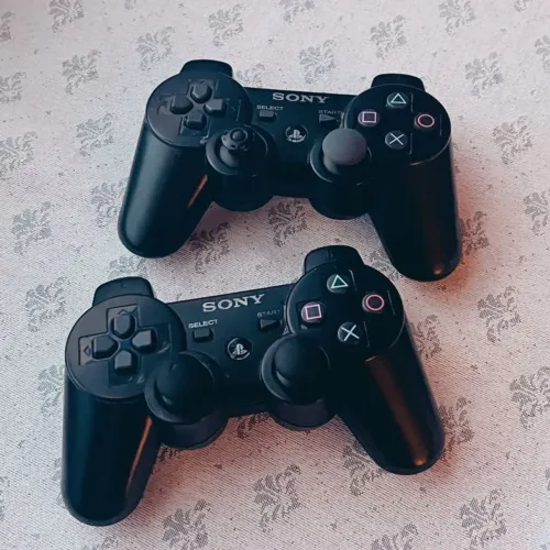 Kit com 2 controles para PS2