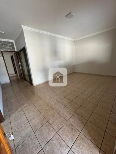 Casa Para Venda No Bairro Cidade Jardim