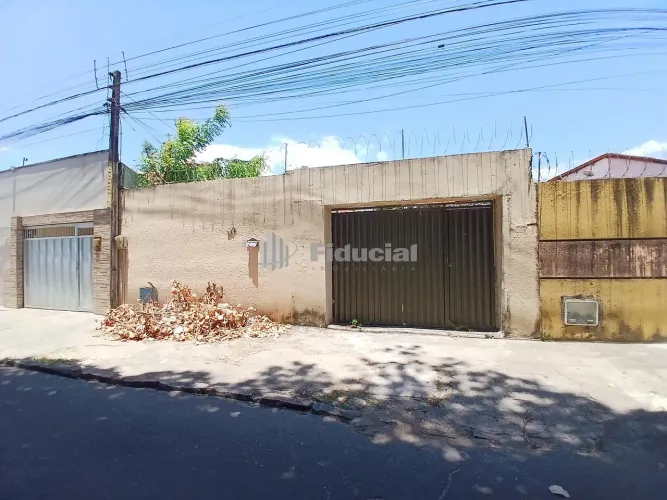 CASA PARA LOCAÇÃO NA MARAPONGA Casa de 267m² com 03 dormitórios sendo 01 suíte, Sala, Cozi