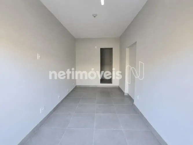 Loja para alugar no bairro Dom Cabral, com 30 m²; de área e 01 banheiro.