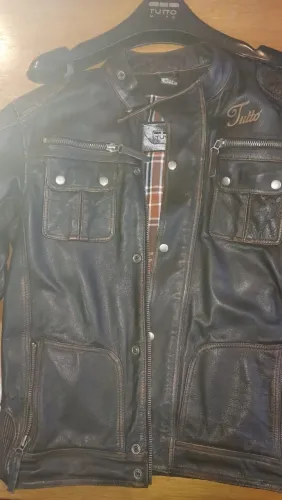 Jaqueta Tutto Motos 100% em couro - Modelo Custom