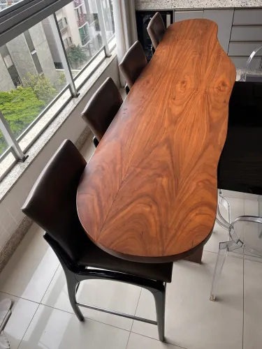 Conjunto Bar / Gourmet: Bancada em Nogueira + 4 Banquetas