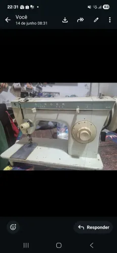 Maquina  antiga de costura 