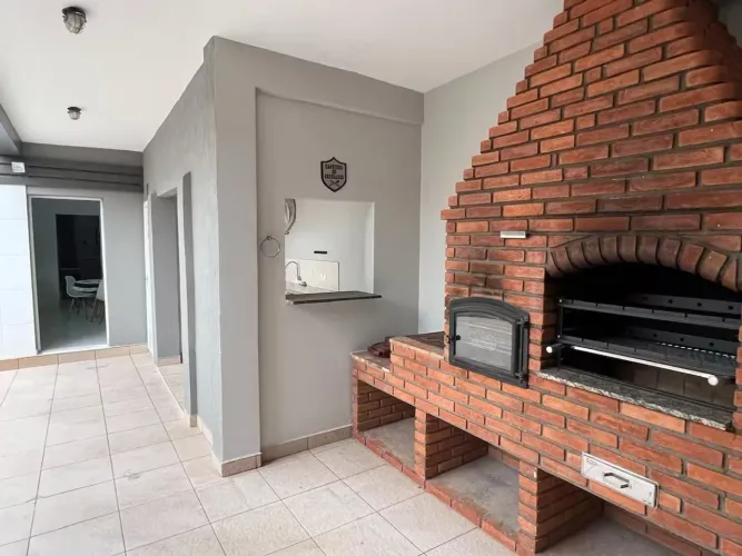 Vendo minha casa em Pompeu