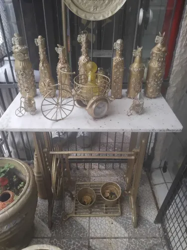 VENDE-SE PÉ DE MÁQUINA