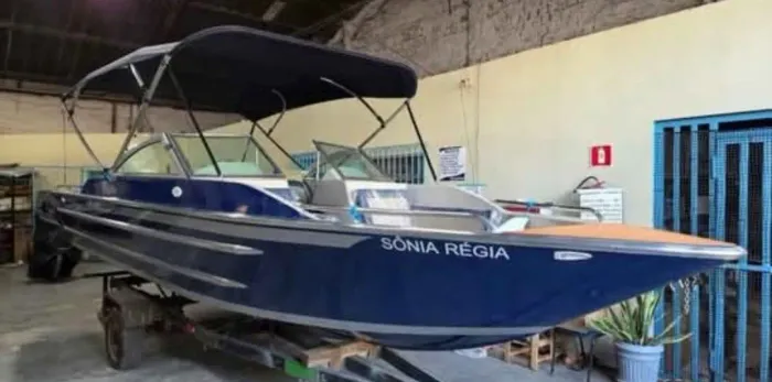 VENDE-SE LANCHA 60HP COM URGÊNCIA