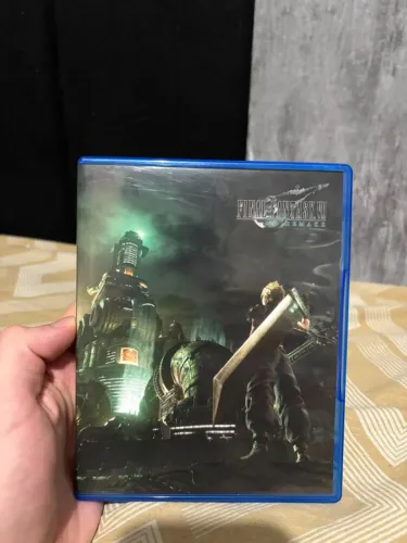 Final Fantasy VII - PS4 / PS5