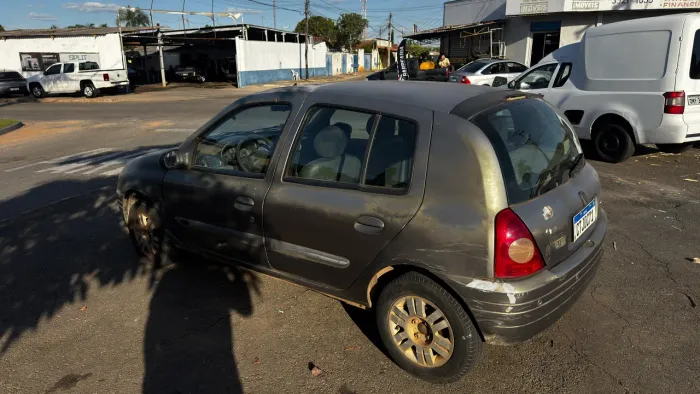 Renault Clio RN/ Expression 1.0 5P 2000
