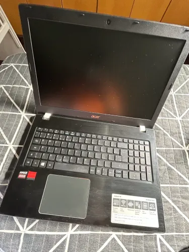 Notebook Acer E15