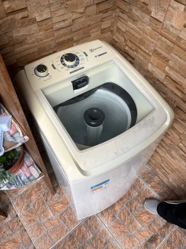 Máquina de Lavar Electrolux 9 kg - Excelente Estado