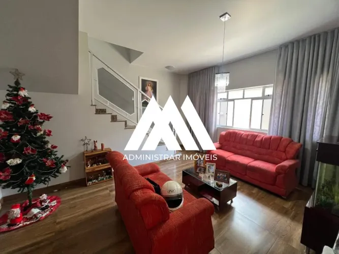 Vendo casa em Itaúna com 02 pavimentos com área gourmet e sauna elétrica em ótima localiza
