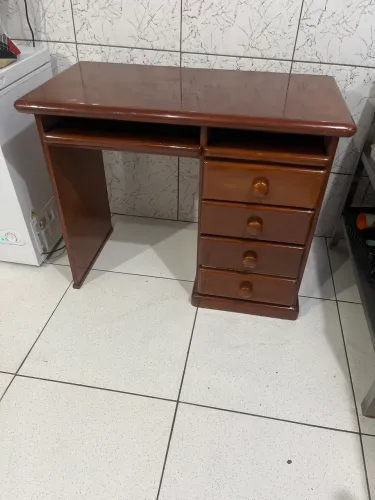 Mesa de escritório 120 reais