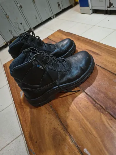 Bora de segurança tamanho 42 estilo mobreiro