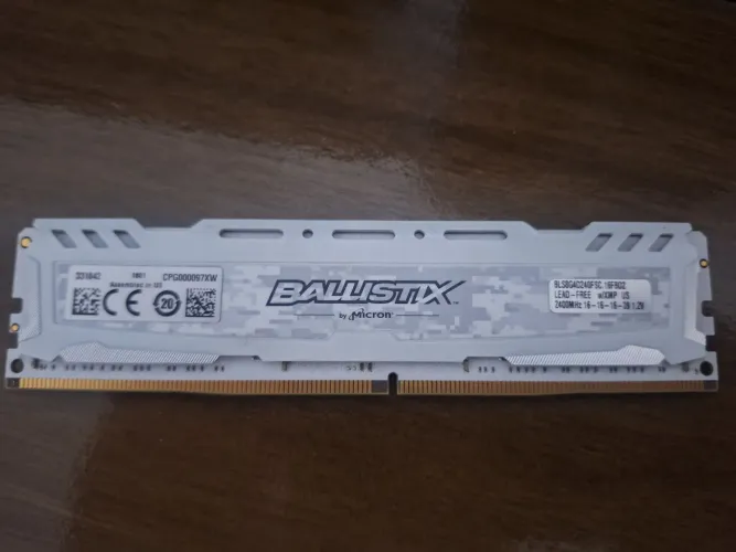 Memória RAM DDR4 8GB