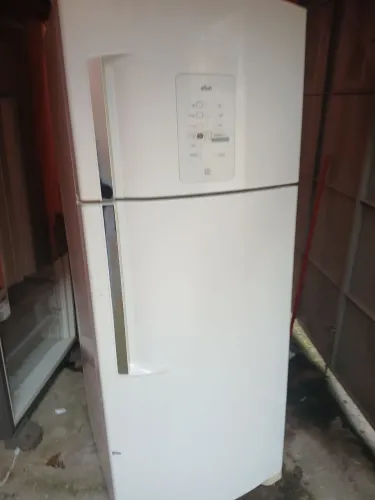 Geladeira Brastemp econômica 406 litros