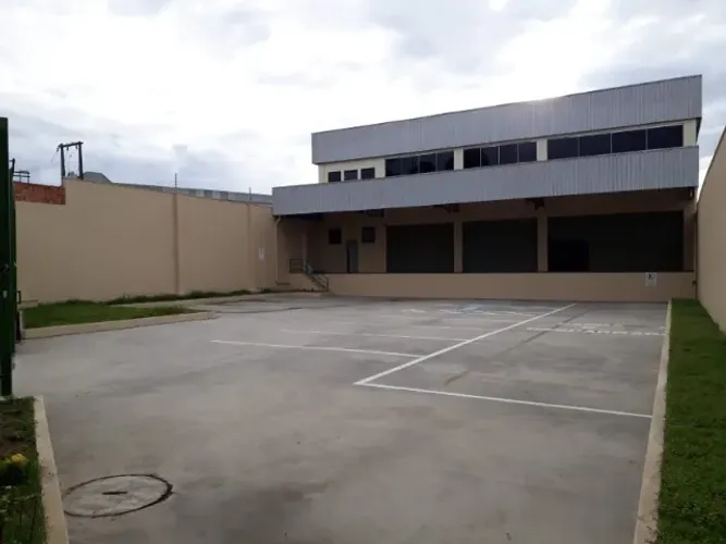 Galpão 1500m² c/ Docas I Escritório I Pátio p/ Carretas I Habite-se e AVCB na Compensa