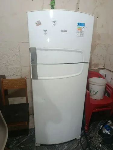 Vendo geladeira com defeito