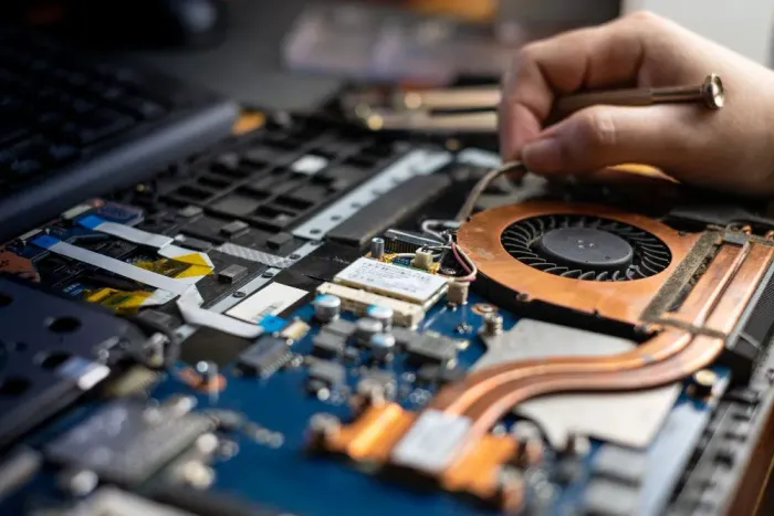 Manutenção de Notebook e Desktop