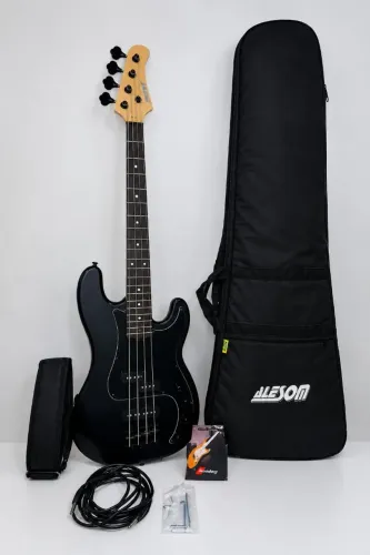 Baixo Elétrico Strinberg 4 Cordas Preto Fosco + Capa e Acessórios