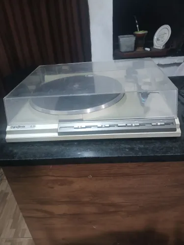 Toca-discos Gradiente B25