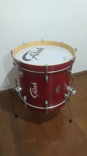 VENDO: Bumbo/Surdo - ADAH - Marching Meed Seeries Wood + Kit de suporte premium