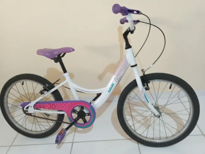 Vendo bicicleta infantil feminina