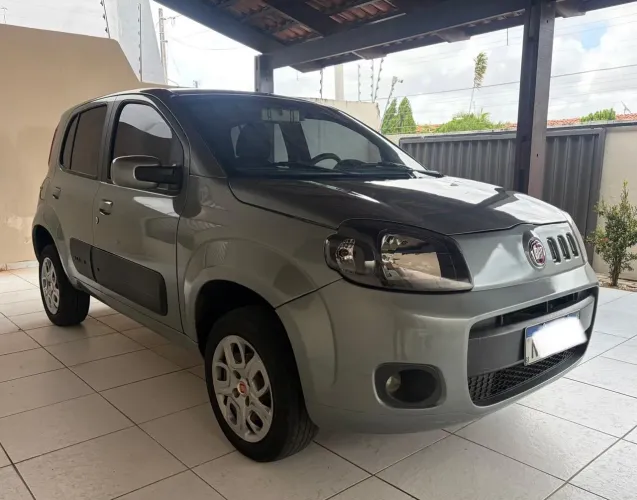 Fiat Uno Vivace Celeb. 1.0 EVO F.flex 8V 5P 2011