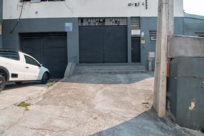 Galpão na Rua Coronel Fawcett, 1128 435 m²