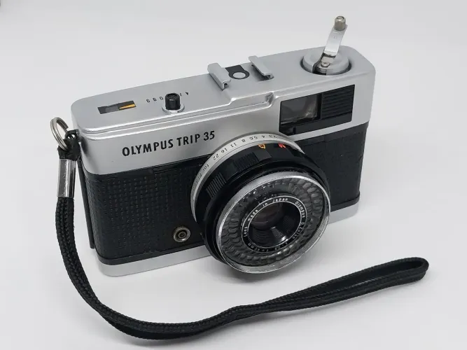 Camera analógica Olympus Trip 35 japonesa muito bonita para coleção