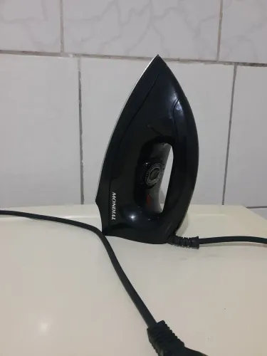 Ferro Mondial Novo 127V