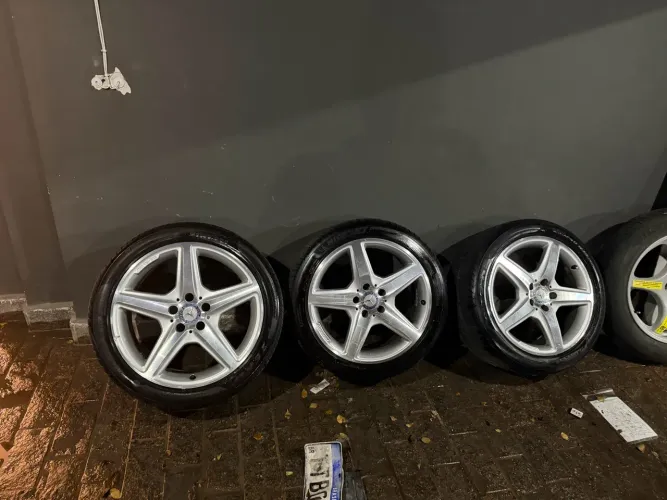 Roda mercedes aro 18 duas talas