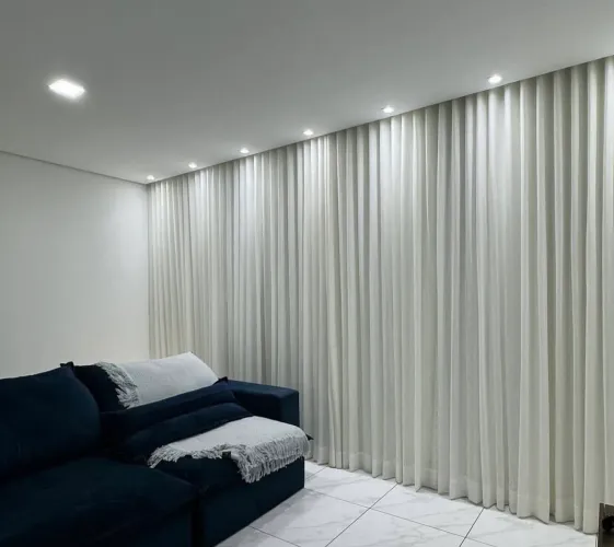 Cortina em linho master marfim com forro de microfibra e Blackout
