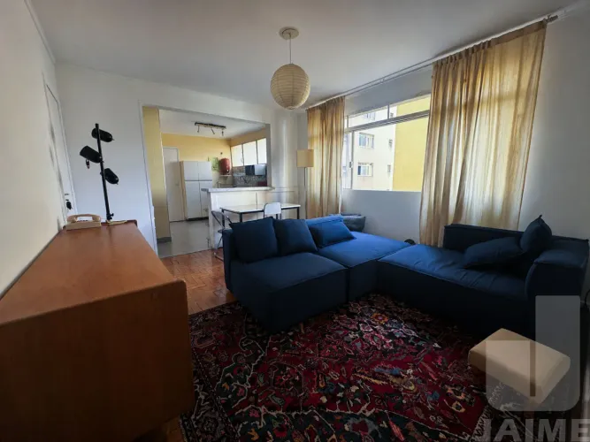 Apartamento com 02 dormitórios e 1 vaga em Santa Cecilia