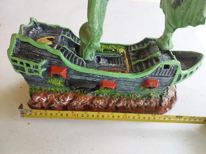 Enfeite Aquario Barco Caravela Naufragado