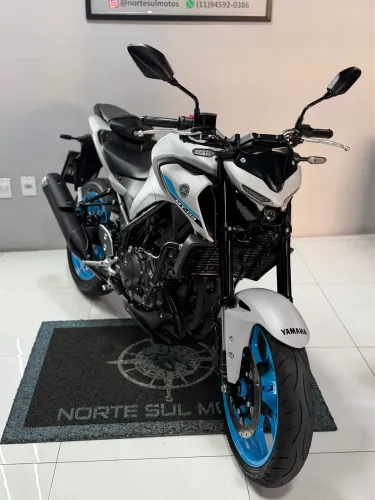 Yamaha Mt 03 apenas 10.605 km ano 2026