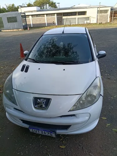 Peugeot 207 Active 1.4 Flex 8V 5P 2014