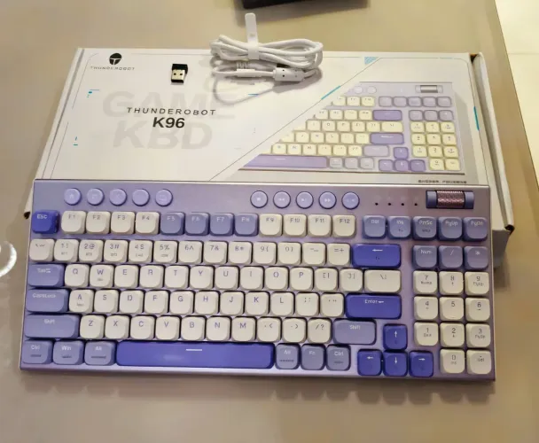 Thunderobot K96 - Teclado Mecânico s/fio - Switch Red - Novo