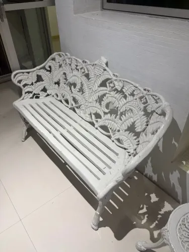 Namoradeira antiga Branca 