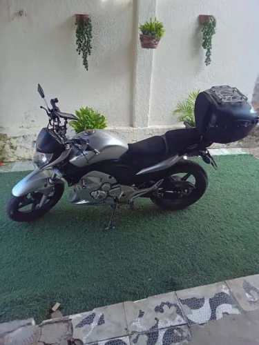 Cb 300 em dias